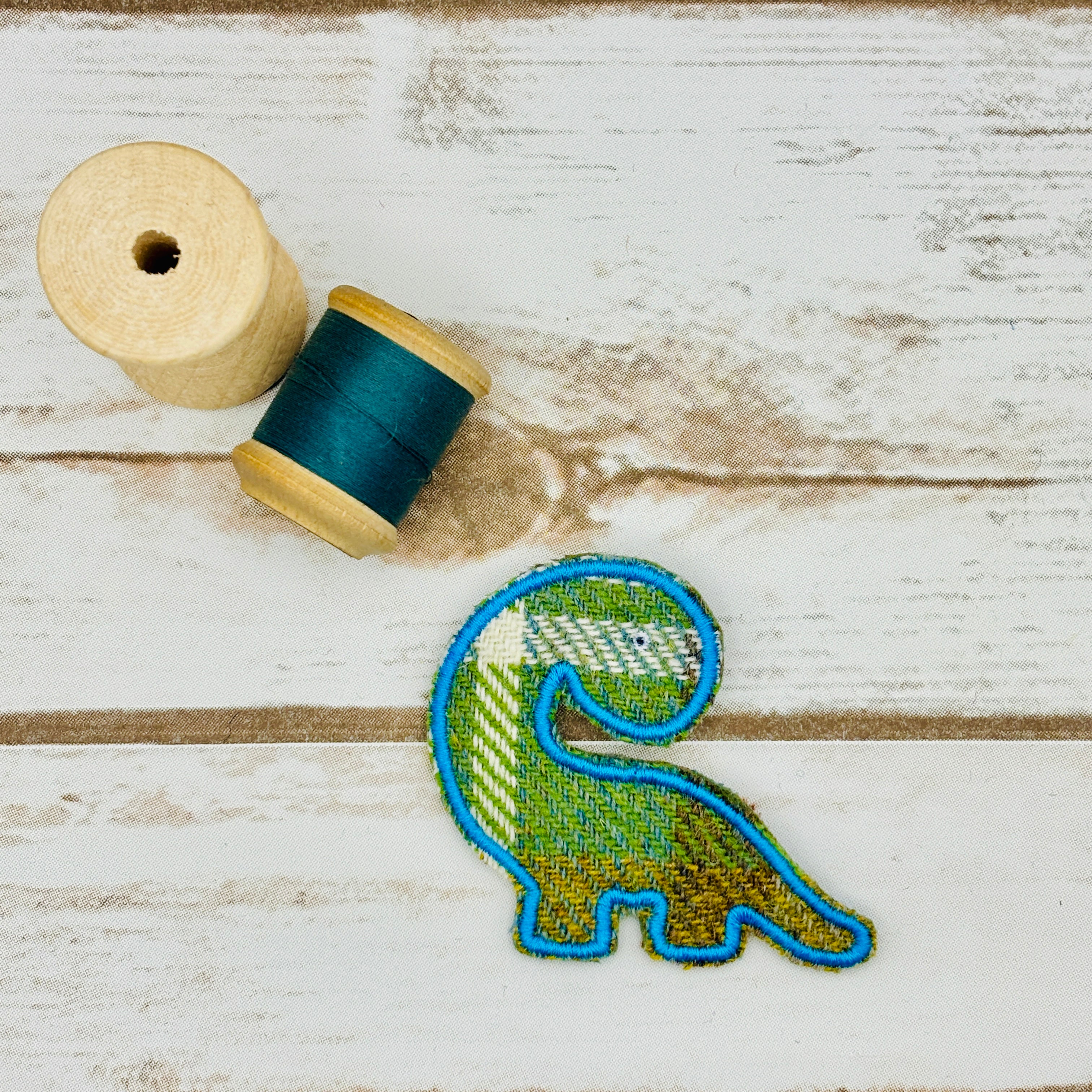 Brontosaurus - Harris Tweed Brooch
