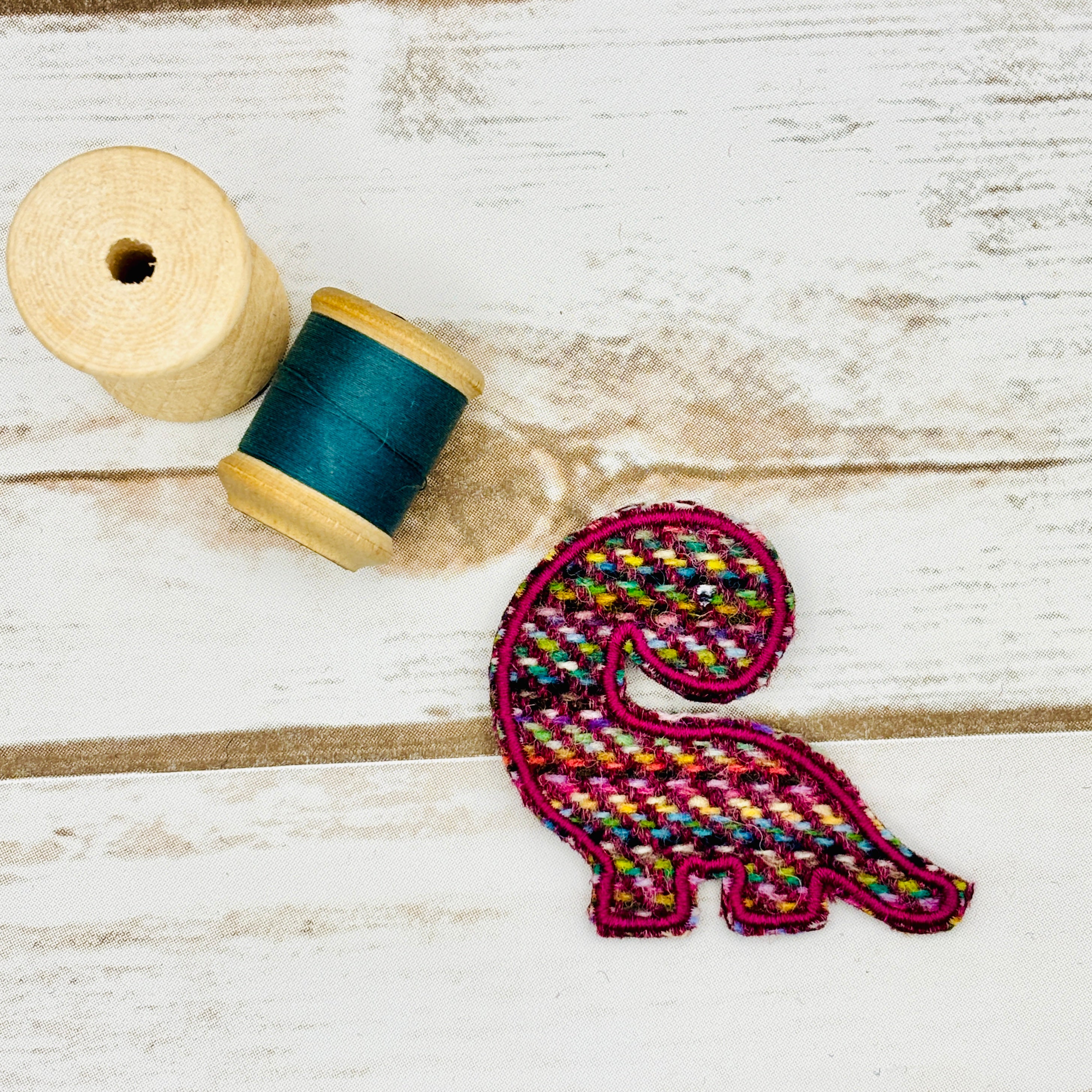Brontosaurus - Harris Tweed Brooch