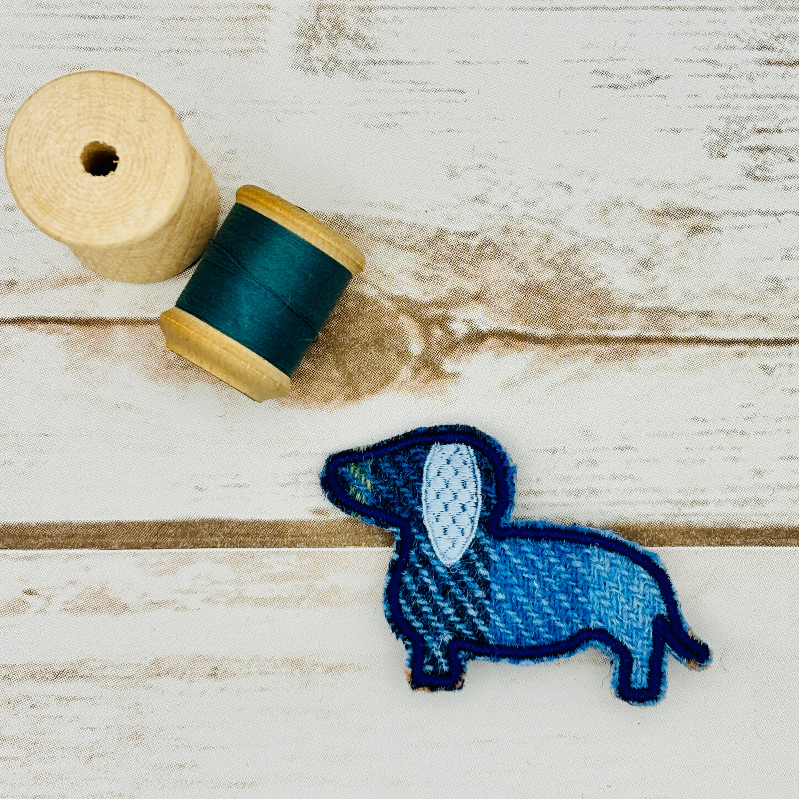 Dachshund - Harris Tweed Brooch