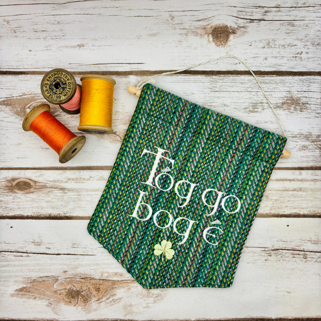 Tóg go bog é - Take it easy - Irish Pennant Wall Hanging