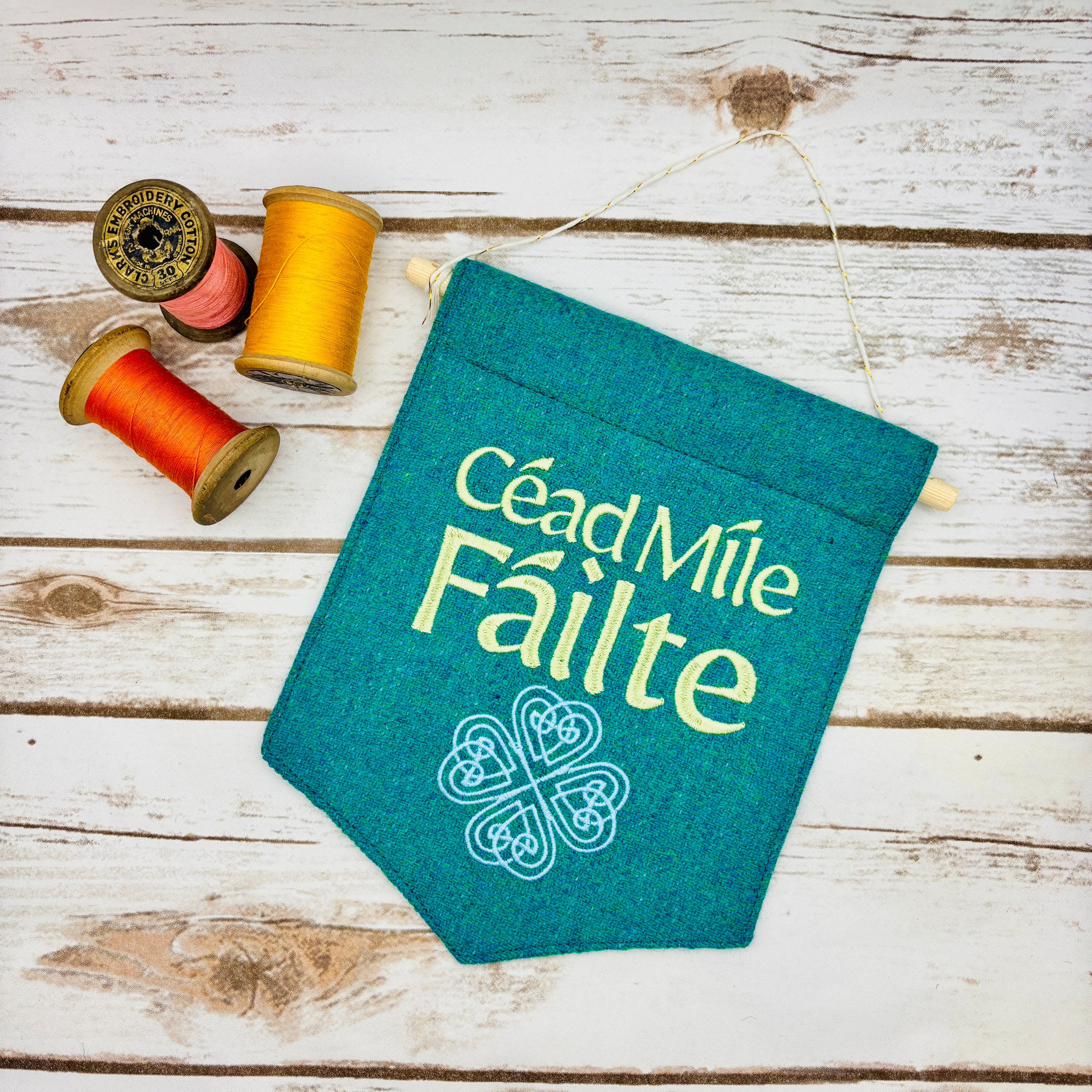 Céad Míle Fáilte - A hundred thousand welcomes - Irish Pennant Wall Hanging