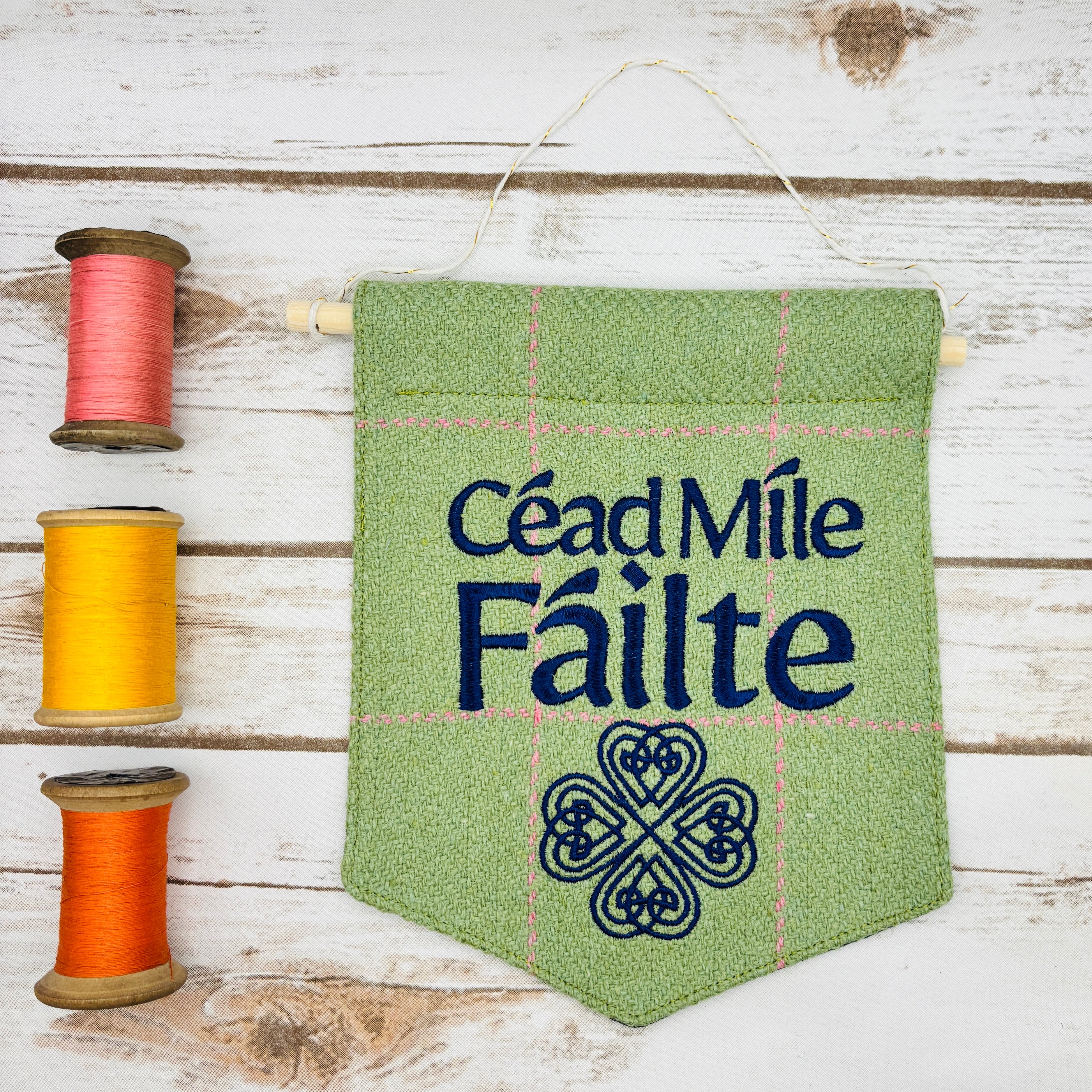 Céad Míle Fáilte - A hundred thousand welcomes - Irish Pennant Wall Hanging