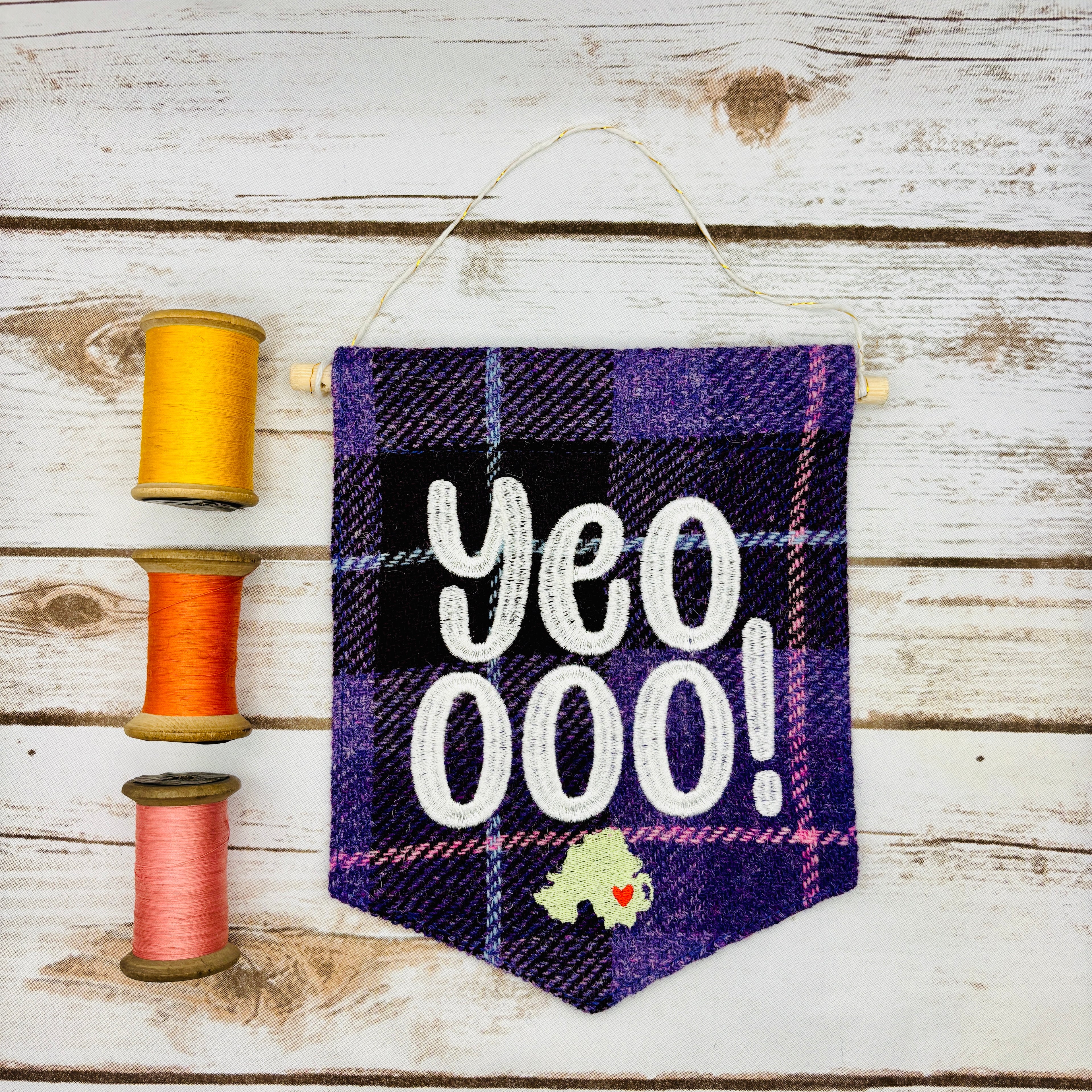 Yeoooo - Pennant Wall Hanging